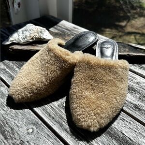 Marc Fisher Shearling Cozy Slip on Pointy Toe Funky Flats Size 6!